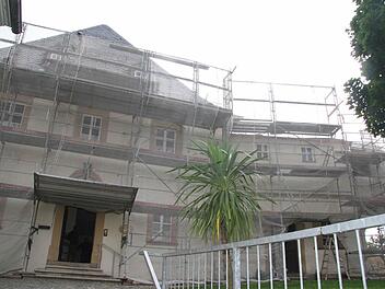 Auch die Außenfassade des Klosters wird saniert. Fotos: Sonja Adam