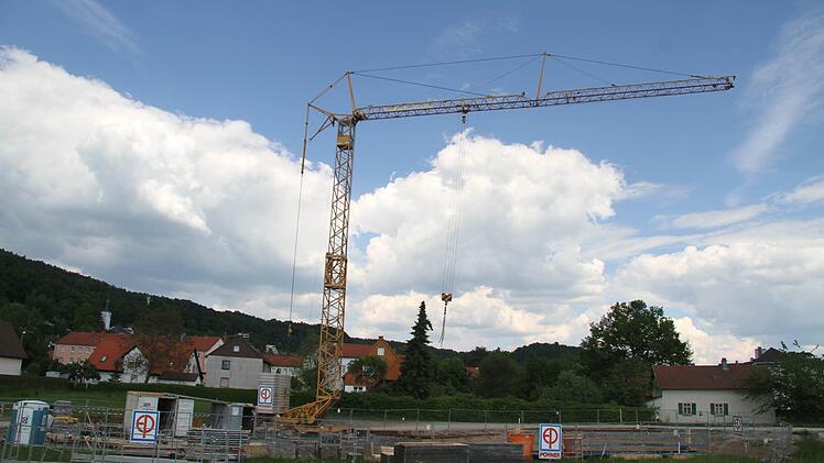 Der Bau liegt super im Zeitplan.