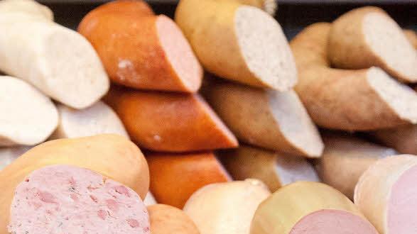 Welche Wurst darf es denn sein? Eine Frage, die der Rentner an der Ladentheke nicht beantworten konnte. Symbolfoto: Kai Remmers