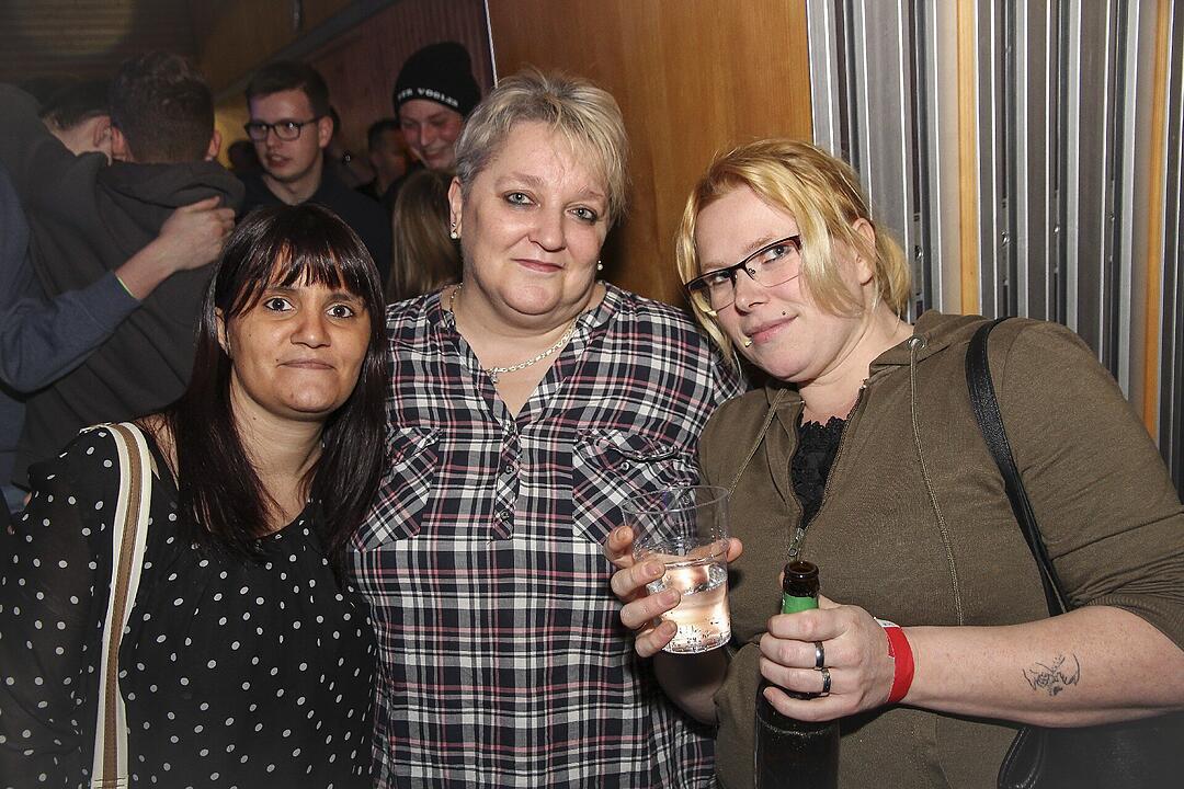 Mit vielen Party-Songs der 80er & 90er und Rock-Pop Klassikern