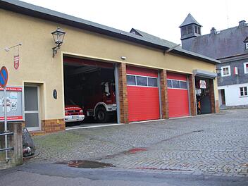 Die Feuerwehr Ludwigsstadt leidet unter den beengten Verhältnissen in ihrer bisherigen Unterkunft.Veronika Schadeck