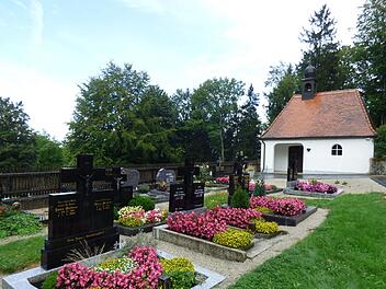 Für den Friedhof in Wichsenstein  werden die Gebühren deutlich  erhöht. Foto:  Thomas Weichert