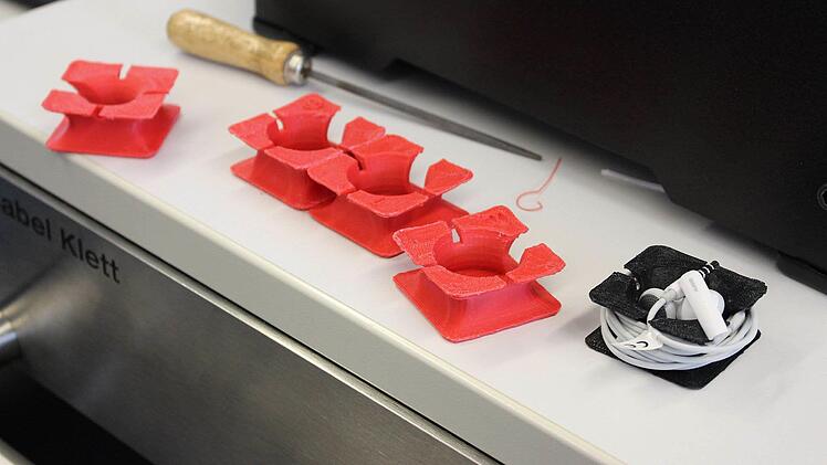 Die 3D-Druckvorlage für die praktischen Kopfhörerhalter entsteht am PC. Foto: Ulrike Nauer