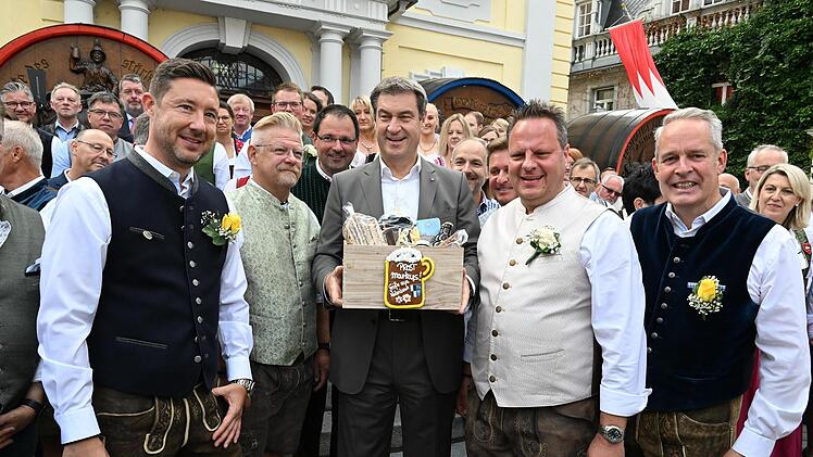 Das Bierfest 2022 hat begonnen. Foto: Ronald Rinklef