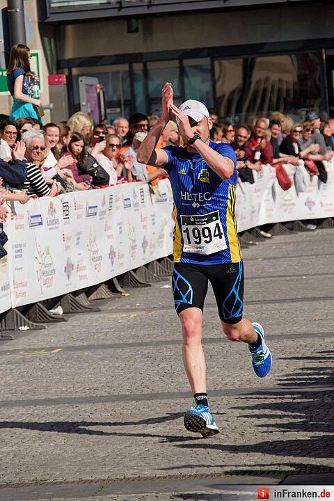 Weltkulturerbelauf 2017 in Bamberg: Der Zieleinlauf am Maxplatz
