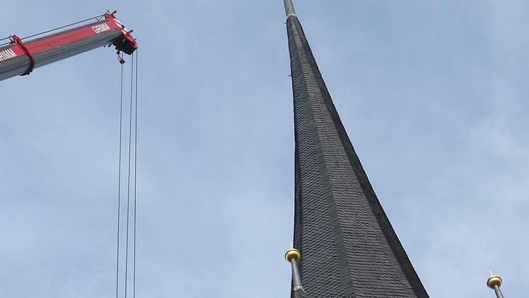 Impression vom Einbau der neuen Kirchenglocken in Gleußen.Berthold Köhler