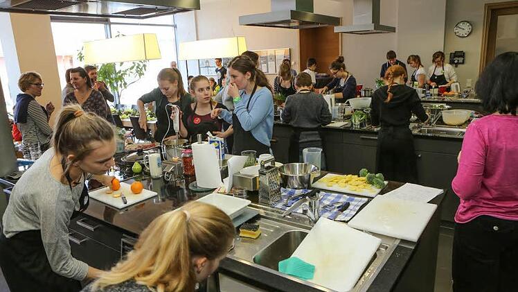 Impressionen vom ersten Kulmbacher Kochduell der Schulen Foto: Barbara Herbst