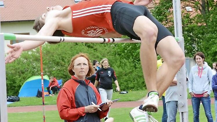 Bastian Dittrich holte in der U20 Platz 2 im Hochsprung, konnte im Sprint den verletzten Marc Hoseus aber trotz einer sehr guten Leistung nicht vollwertig ersetzen. Fotos: herzopress