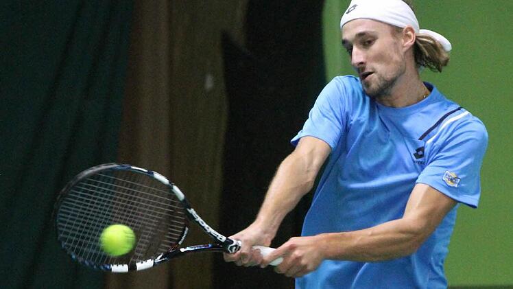 Nach zwei vergeblichen Anläufen war es am gestrigen Nachmittag soweit: Ruben Bemelmans aus Belgien siegte beim ATP-Challenger in Eckental. Fotos: Bertram Wagner