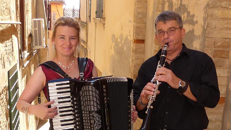 Meike Salzmann und Ulrich Lehna gastieren in der Hammelburger Stadtpfarrkirche. Foto: Ralf Salzmann