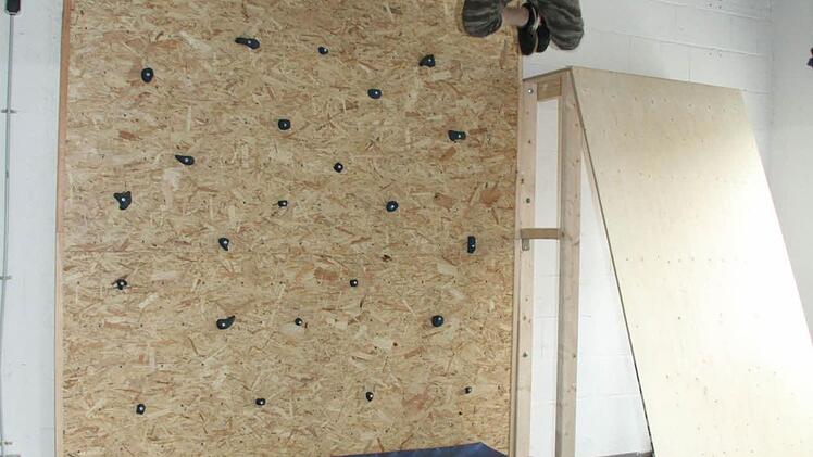 Parkour-Training in der Alten Spinnerei Foto: Sonny Adam