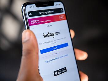 Instagram-Nutzer*innen müssen bald zahlen, um exklusive Inhalte zu sehen.