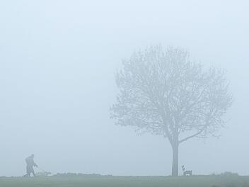 Nebliges Winterwetter