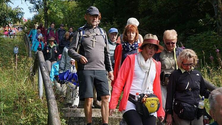 Impressionen von der Kreuzbergwallfahrt. Foto: Marion Eckert