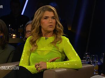 "Wenn ich mit der Bahn fahre, zwinkert man mir zu", erzählt Anke Engelke.