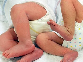 Die beiden Coburger Neujahrsbabys waren Frühgeburten. Fotos sind daher noch nicht möglich, was wir auch respektieren und nachvollziehen können. Stattdessen gibt es ein Symbolfoto. Foto: Waltraud Grubitzsch/dpa
