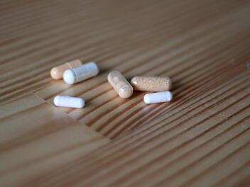 Magnesium unterstützt den Stoffwechsel und die Muskelregeneration und ist daher ein hilfreicher Bestandteil beim Abnehmen.