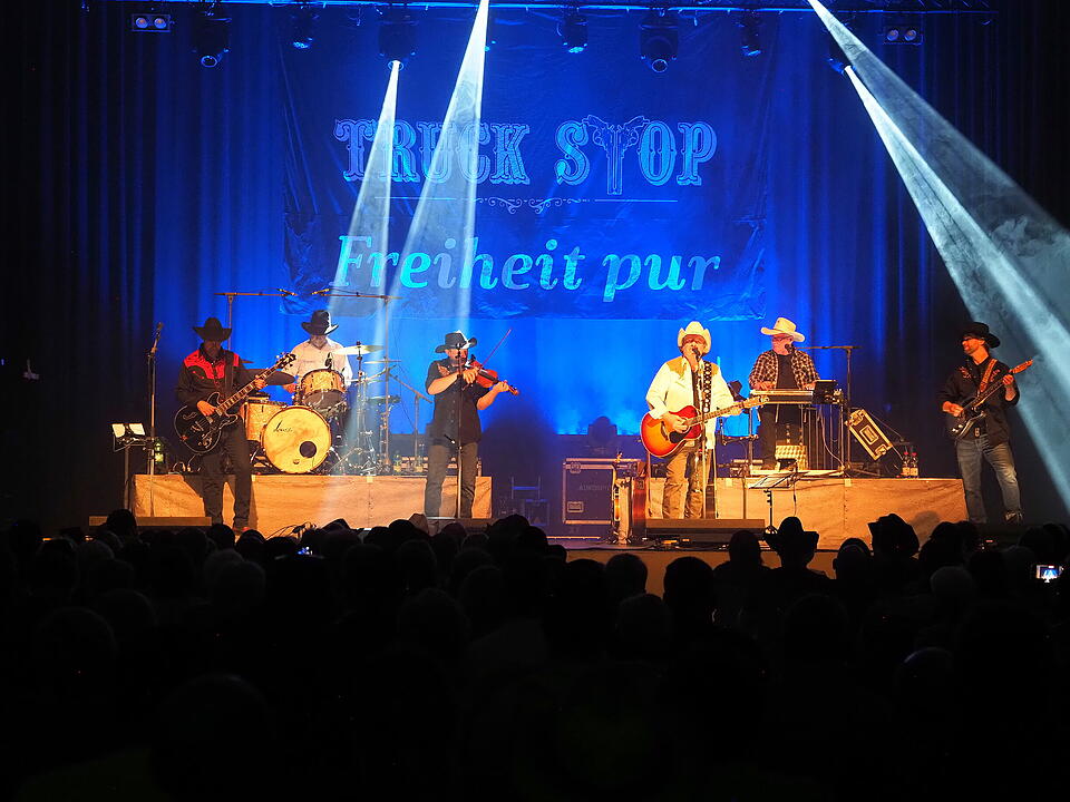 Das neue Studioalbum von Truck Stop heißt „Freiheit Pur“.