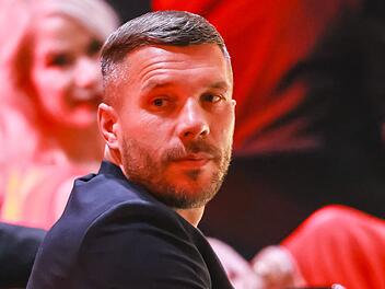 Lukas Podolski trauert um seine Gro&szlig;mutter Helene.