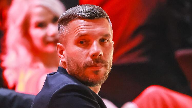 Lukas Podolski trauert um seine Gro&szlig;mutter Helene.