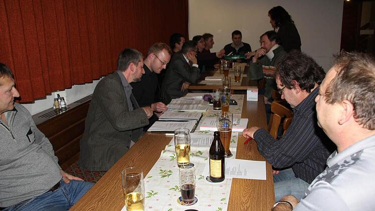 Bei der Abgabe der Stimmen.