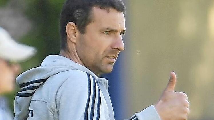 Trainer Christian Springer bekommt durch eine Spielverlegung noch eine Woche Zeit, sein Team für die Bayernliga zu rüsten. Foto: Archiv
