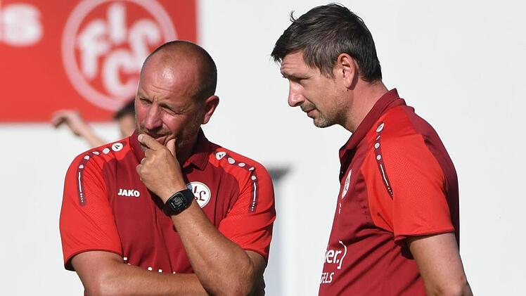Wann geht's weiter mit der Fußballsaison? Das Lichtenfelser Trainerduo Oliver Müller (links) und Christian Goller grübeln schon. Foto: Archiv/Gunther Czepera