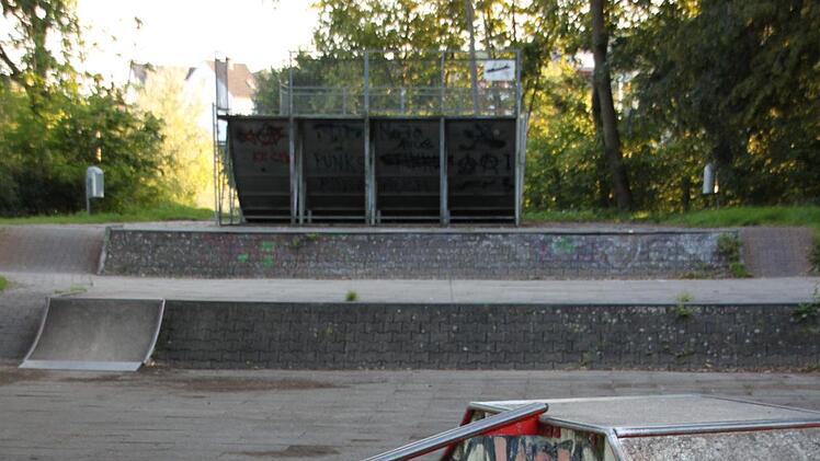 Auf der Sportinsel sei wegen des unebenen Untergrunds das Fahren gar unmöglich, sagen die Experten. Foto: Ronald Heck