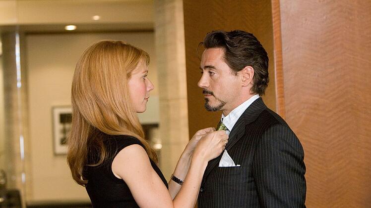 Tony Starks (Robert Downey Jr.) Assistentin Pepper (Gwyneth Paltrow) organisiert ihm das Leben.