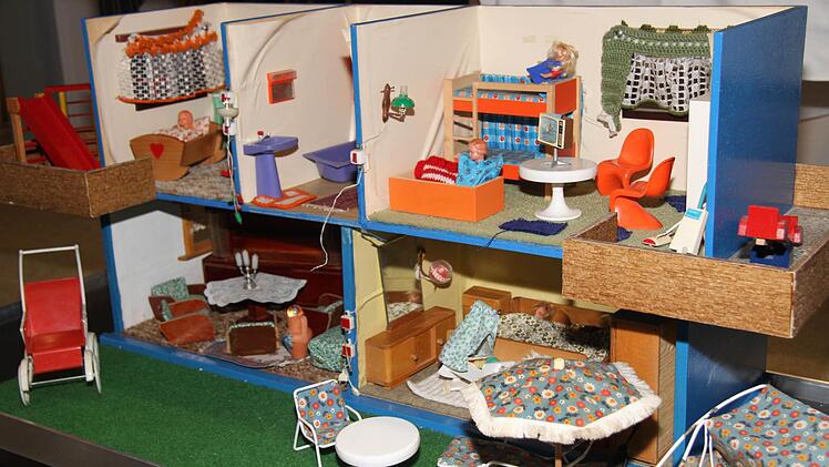 Die Puppenstuben im Heimatmuseum stammen aus verschiedenen Zeitepochen. Foto: Sonny Adam