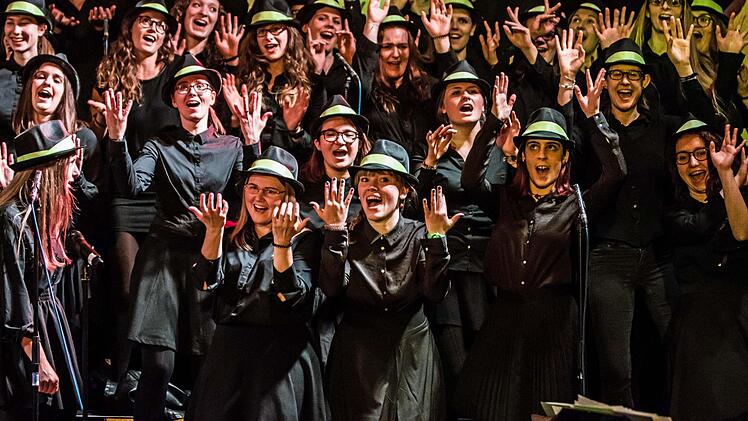 Die Konzerte von Hochschulchor und Hochschul-Bigband zum "Campus.Open Design" finden in diesem Jahr erstmals in der Aula statt und bieten ein vielfältiges Programm zum Thema "Elemente".Foto: Jochen Berger