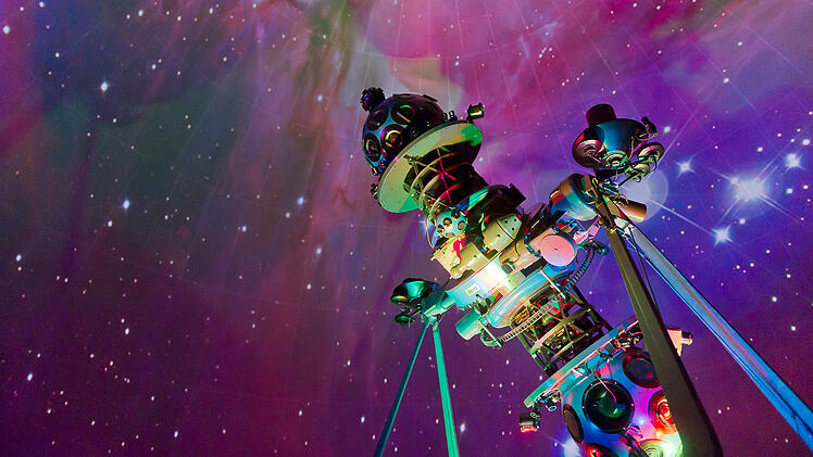 Ein Blick in das Nicolaus-Copernicus-Planetarium: Dieser Planetariumsprojektors steht in Nürnberg.