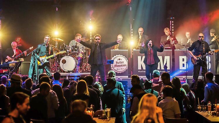 Die „Keller Mountain Blues Band“ sorgt wieder für einen musikalischen Jahresauftakt im Jungen Theater.