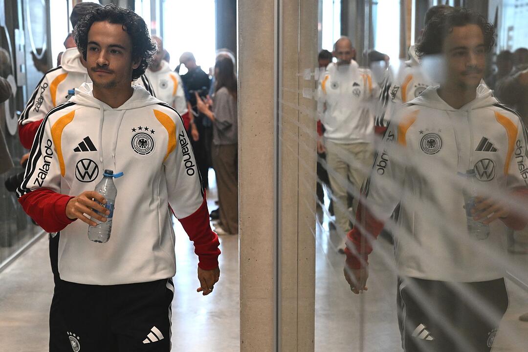 Fu&szlig;ball-Nationalmannschaft - Mixed Zone