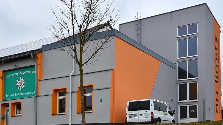 Ein Hallendienstkonzept, evtl. sogar mit einem geringfügig Beschäftigtem soll die Kontinuität der Hallenöffnungszeiten sichern, denn "Hallenklettern hat stetes Wachstum". Foto: Rauch