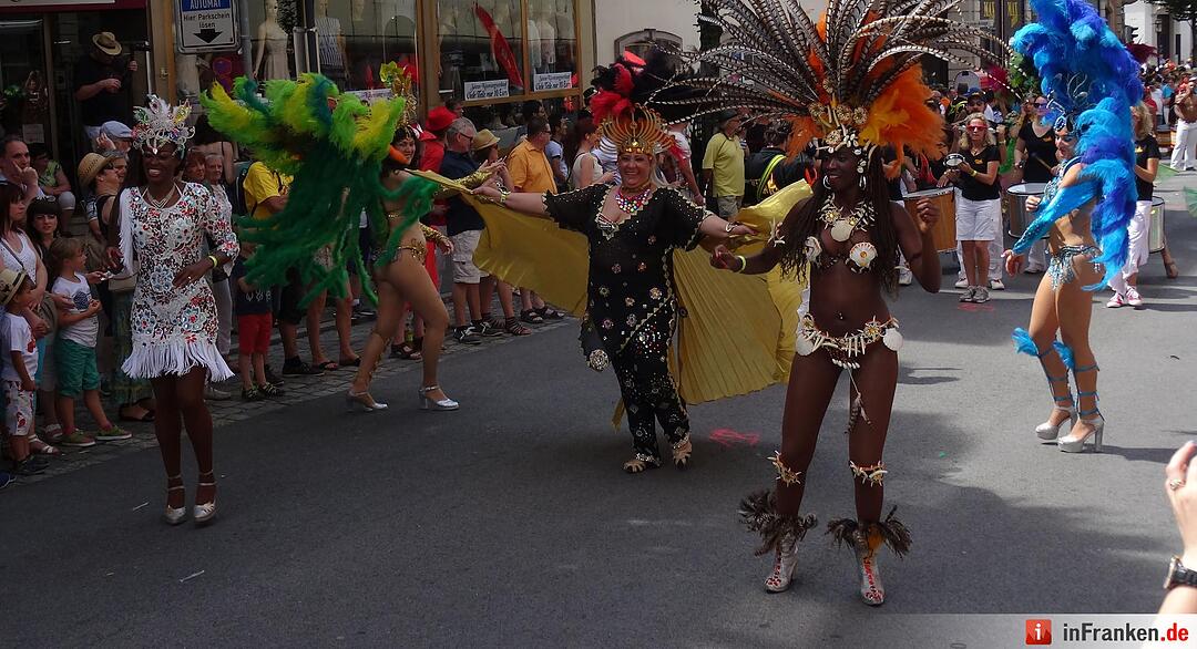 c_2016-07-10_Samba-Umzug13