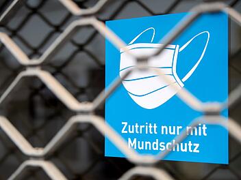 Maskenverweigerer attackiert Sicherheitswache in Schweinfurt Maskenverweigerer attackiert Sicherheitswache in Schweinfurt