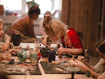 T&ouml;pferkurs f&uuml;r Kinder, T&ouml;pfern, Ferienangebot, Freizeit, Handarbeit, Werken