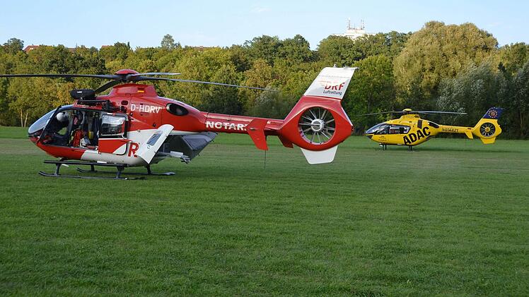Am Flugplatz in der Au in Bad Kissingen hat sich am Montagabend ein Unfall ereignet. Ein Motor-Drachenflieger stürzte ab. Foto: Peter Rauch