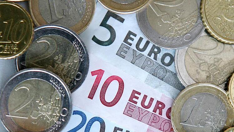 Es ist genug Geld da. Die Verwaltungsgemeinschaft Ebermannstadt muss auch beim Haushalt 2019 keine Investitionsabgabe erheben. Symbolfoto: Kay Nietfeld/dpa