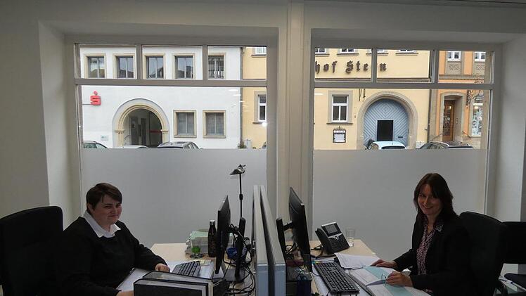 Elf neue Arbeitspl&auml;tze wurden nun zus&auml;tzlich nach Ebern verlagert; hier ein Blick in die neuen R&auml;ume.