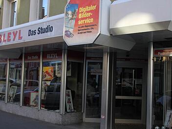 Von der Bleyl-Insolvenz sind die Geschäfte in der Webergasse (Foto) und im Einkaufszentrum "Fritz" betroffen. Foto: Jürgen Gärtner