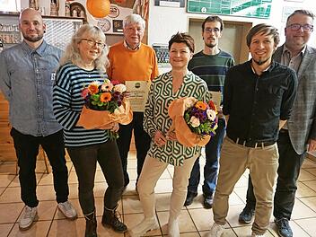 Der ASV Marktschorgast hat treue Mitglieder geehrt. Unser Bild zeigt (von links) Vorsitzenden Daniel Kolb, Monika Graß, Ewald Nüssel, Annette Kurz-Mähringer, Christoph Graß, Vorsitzenden Daniel Wagenhuber und Bürgermeister Marc Benker.