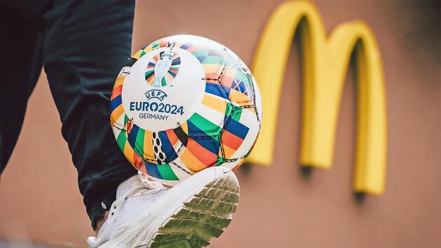Die EM wird den Konsum von Fast Food in die H&ouml;he treiben, so eine Pressemitteilung der NGG Unterfranken.