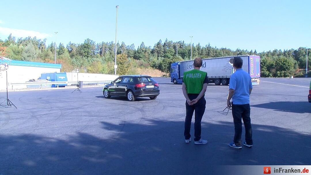 Heckenschütze feuert auf fahrende Autos bei Schnaittach