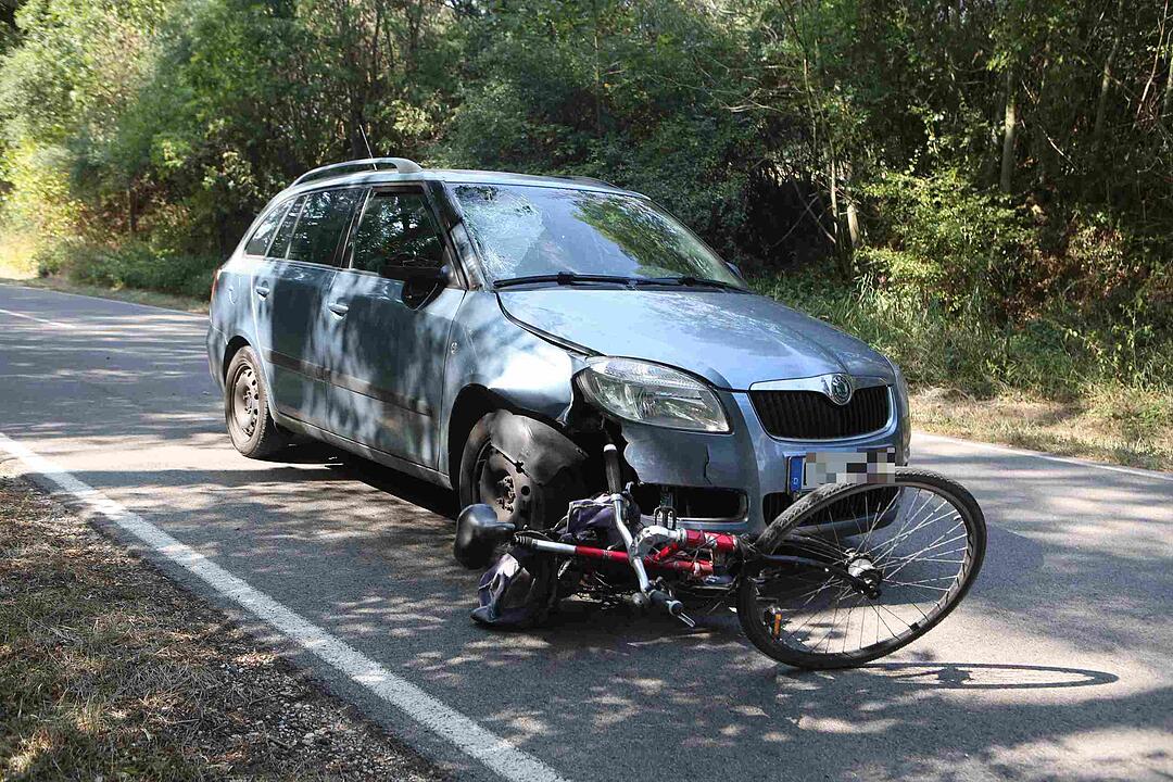 Unfall im Kreis Forchheim: 63-jähriger Radler stirbt vor den Augen seiner Frau