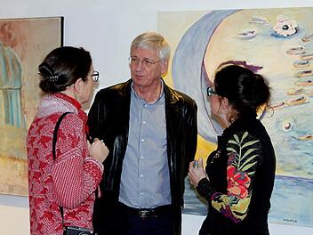 Auf der Eröffnung der neuen Schöntag-Ausstellung in den KKV-Räumen