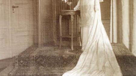 Elisabeth Kühn bei einem Hoffest bei Kaiser Wilhelm II um 1910  Repro: Wagner