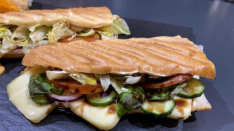 Bamberg: Sandwich-Restaurant "Beiti's" hat geöffnet - mit 36 Zentimeter lange Broten