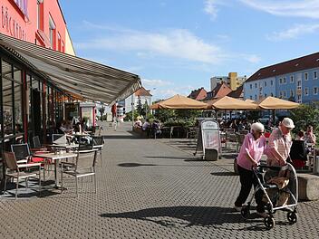 Der Platz in Bamberg-Ost soll nach dem Willen einer Allianz aus ansässigen Unternehmen und dem Bürgerverein umgestaltet werden. Fotos: Matthias Hoch